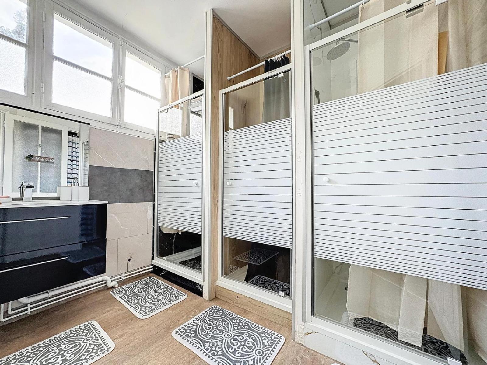 A1 Champagne Residence - 200 M2 14 Personnes 2 Toilets 4 Showers - Hyper Centre - Chalons En Champagne Εξωτερικό φωτογραφία