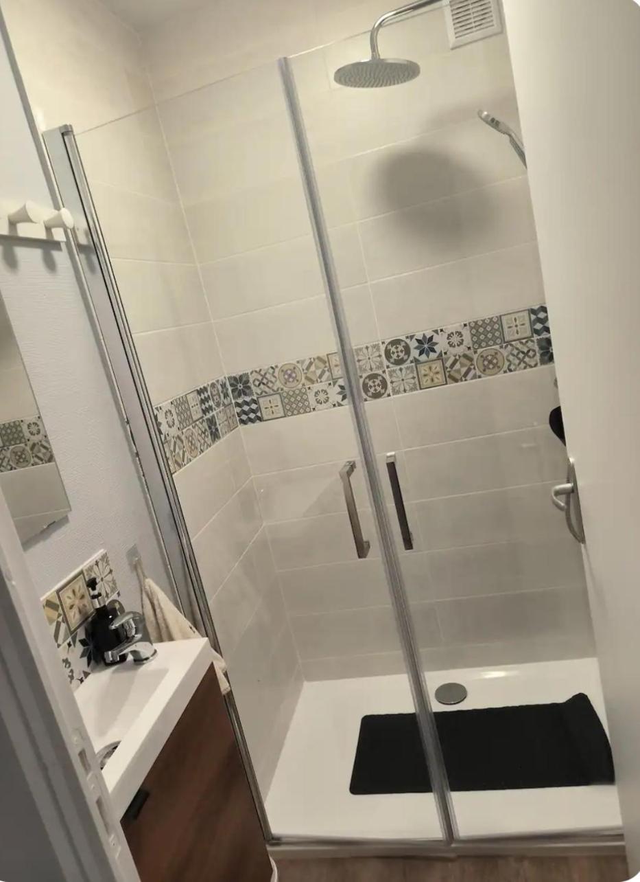 A1 Champagne Residence - 200 M2 14 Personnes 2 Toilets 4 Showers - Hyper Centre - Chalons En Champagne Εξωτερικό φωτογραφία